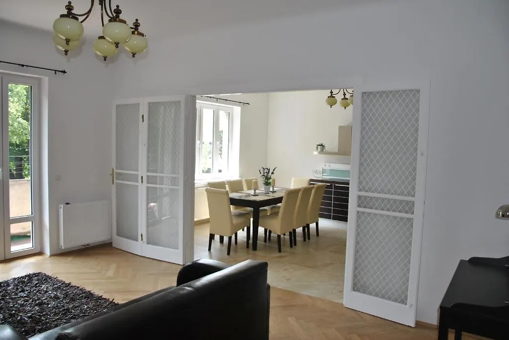Schoenbrunn Park Apartement Vienna Apartment