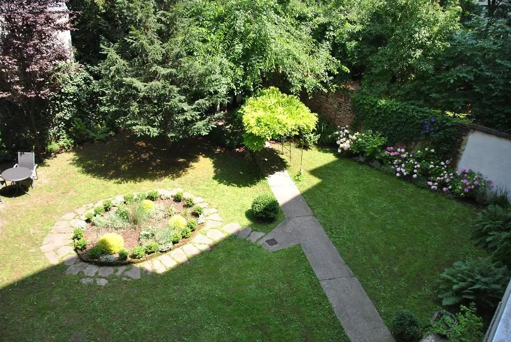Apartment Schoenbrunn Park Apartement Vienna