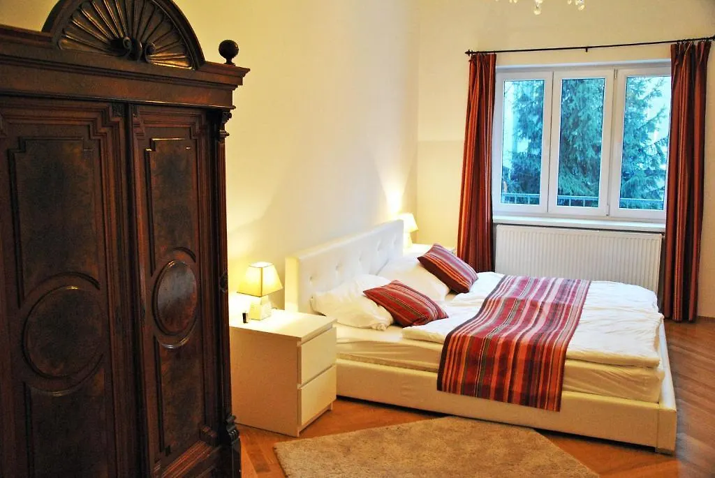 Apartment Schoenbrunn Park Apartement Vienna