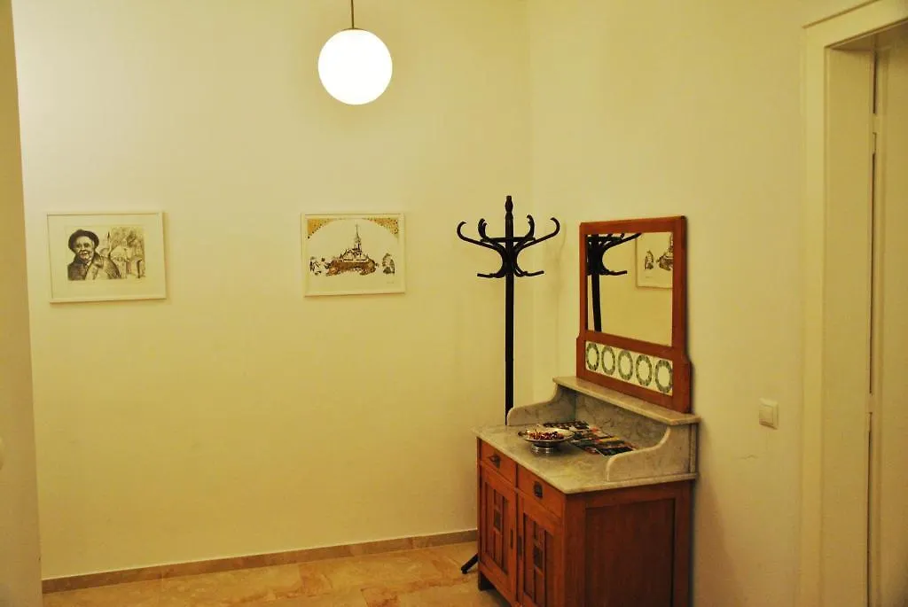 Apartment Schoenbrunn Park Apartement Vienna