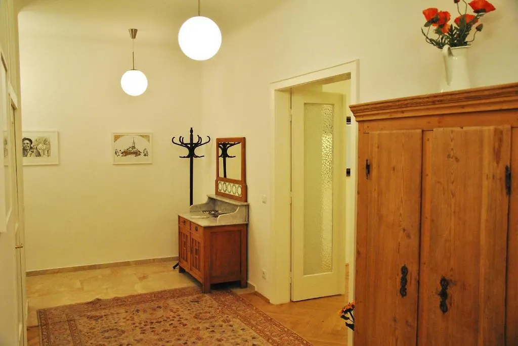 Schoenbrunn Park Apartement Vienna 0*,  Austria