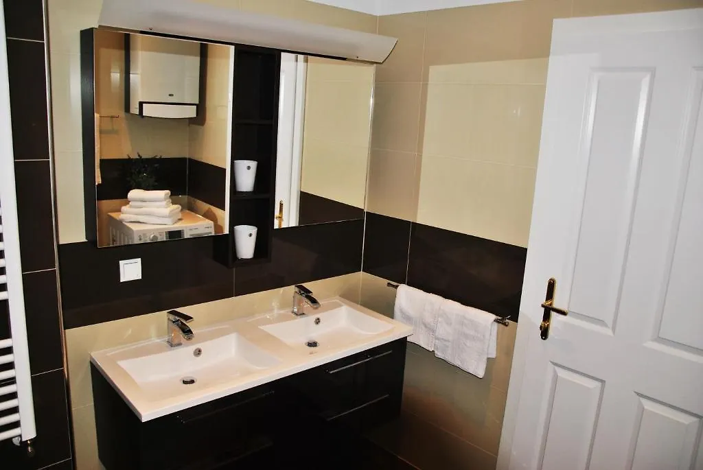 Apartment Schoenbrunn Park Apartement Vienna