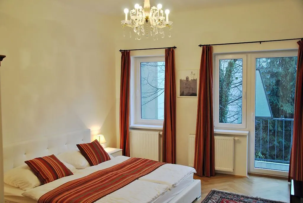 Apartment Schoenbrunn Park Apartement Vienna Austria