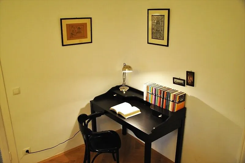 Schoenbrunn Park Apartement Vienna 0*,  Austria