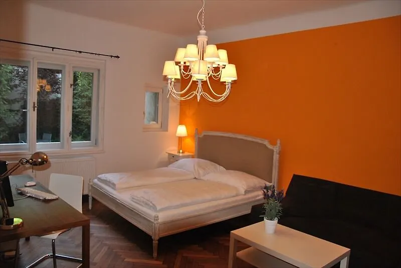 Schoenbrunn Park Apartement Vienna Apartment